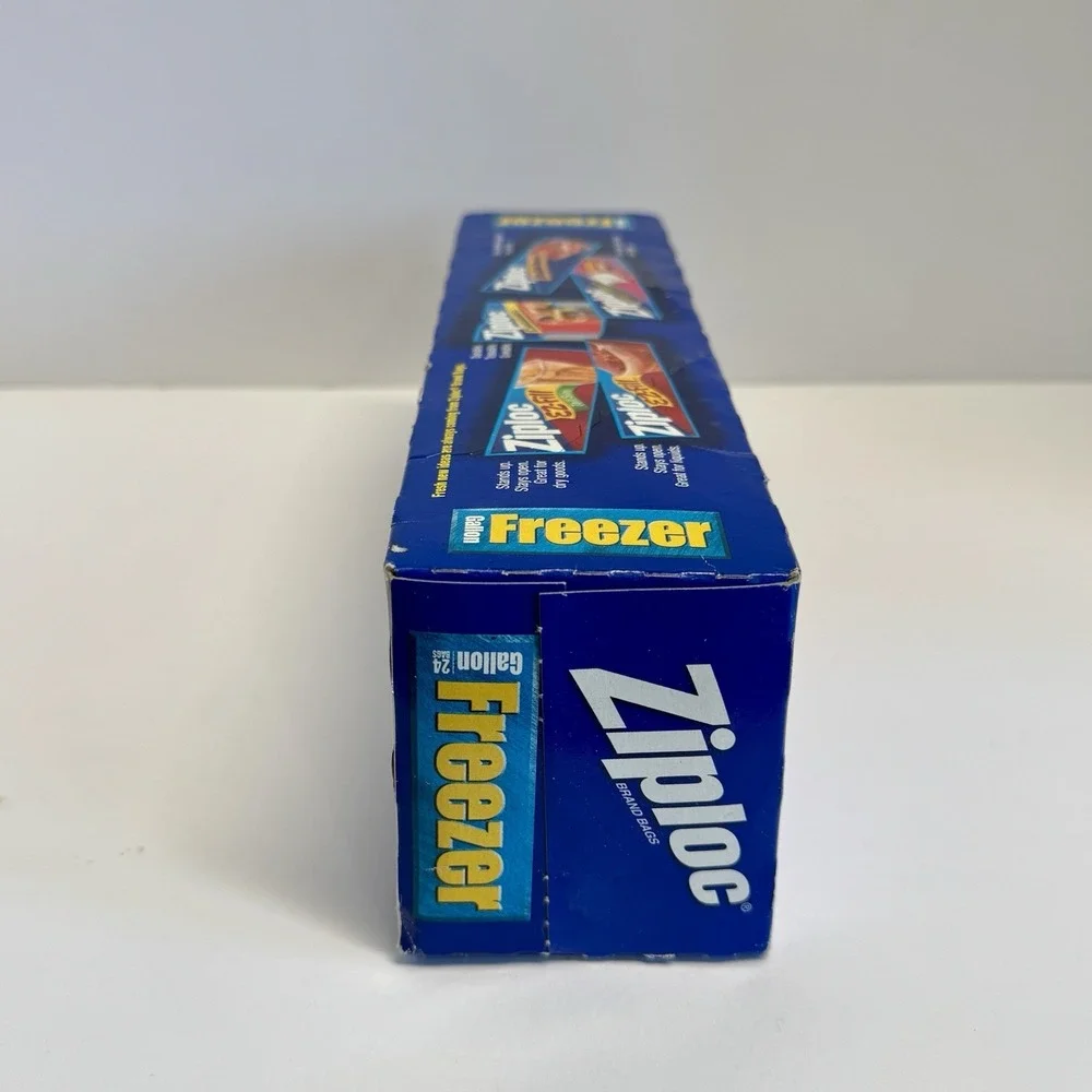 Vintage Ziploc‎ 1 Gallon Freezer Bags Box of 24 New NOS Movie Prop Zip Baggies